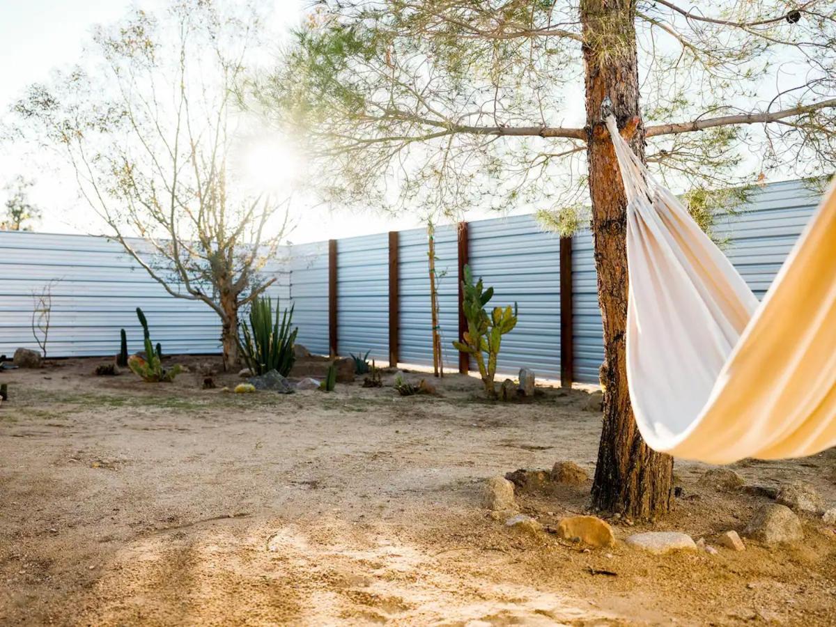 The Zen - Outdoor Shower, Gas Fireplace, Walkable To Shops & Restaurants Joshua Tree Ngoại thất bức ảnh