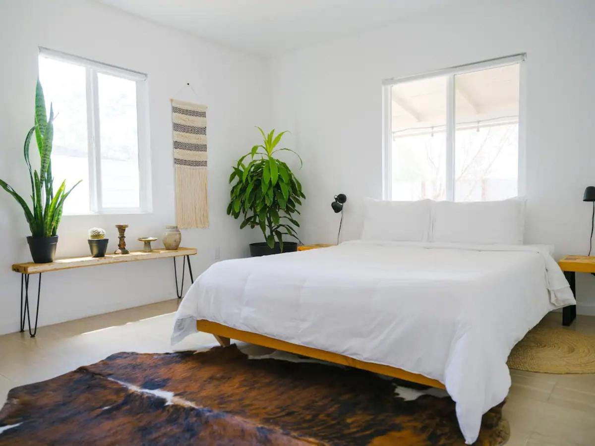 The Zen - Outdoor Shower, Gas Fireplace, Walkable To Shops & Restaurants Joshua Tree Ngoại thất bức ảnh